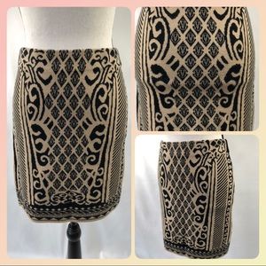 Vertigo Elastic Patterned Skirt